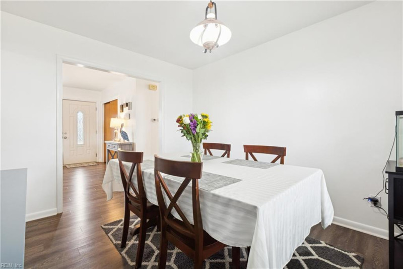 Photo 5 of 27 residential for sale in Newport News virginia