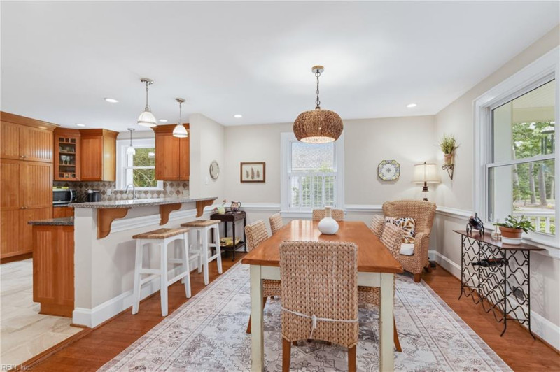 Photo 10 of 34 residential for sale in Virginia Beach virginia