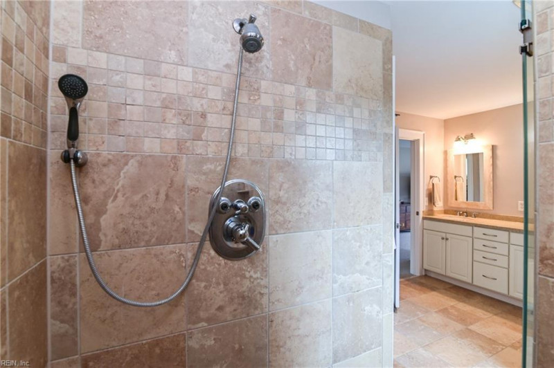 Photo 19 of 34 residential for sale in Virginia Beach virginia