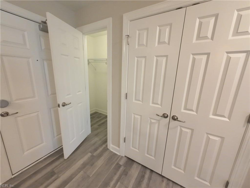 Photo 11 of 50 residential for sale in Chesapeake virginia