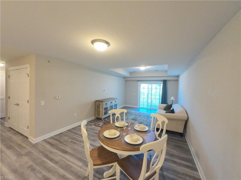 Photo 12 of 50 residential for sale in Chesapeake virginia
