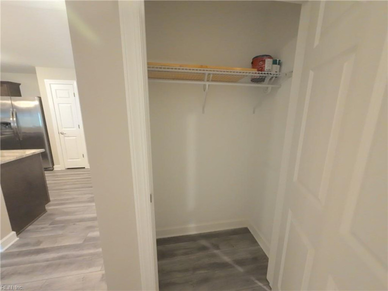 Photo 16 of 50 residential for sale in Chesapeake virginia
