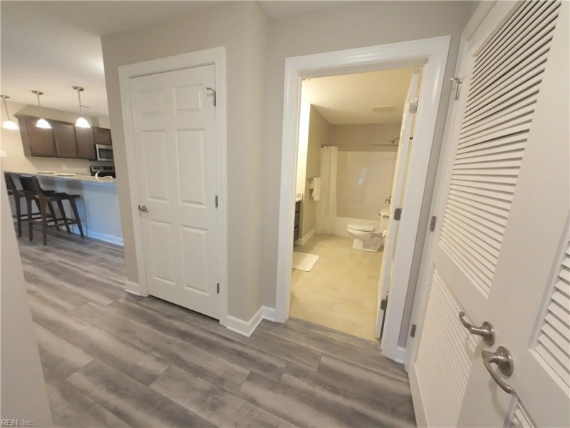 Photo 18 of 50 residential for sale in Chesapeake virginia