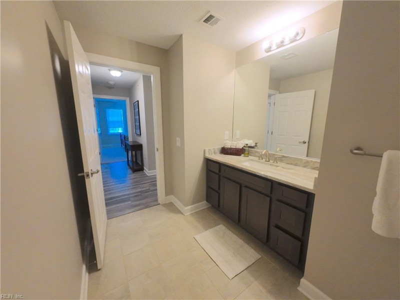 Photo 20 of 50 residential for sale in Chesapeake virginia