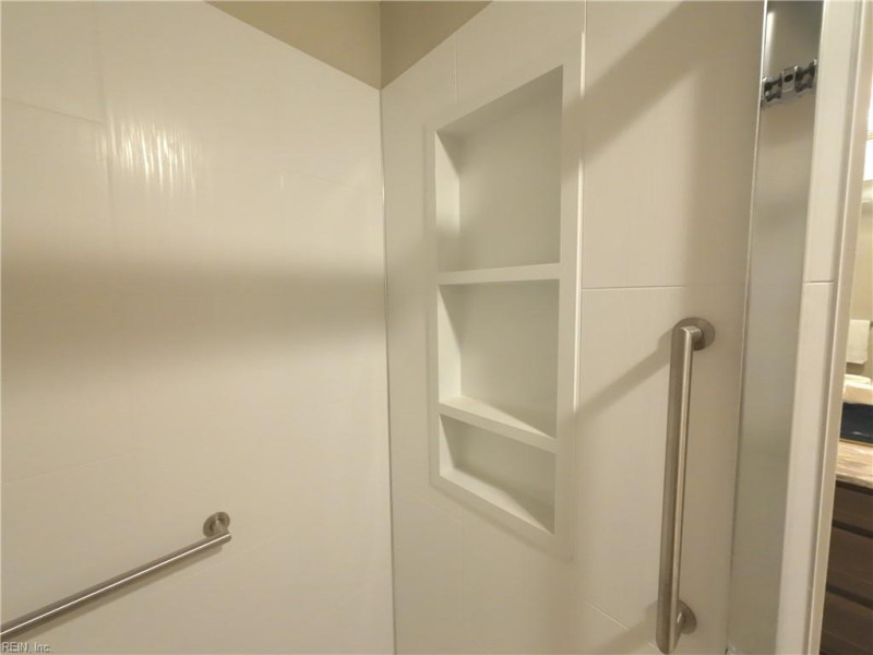 Photo 35 of 50 residential for sale in Chesapeake virginia