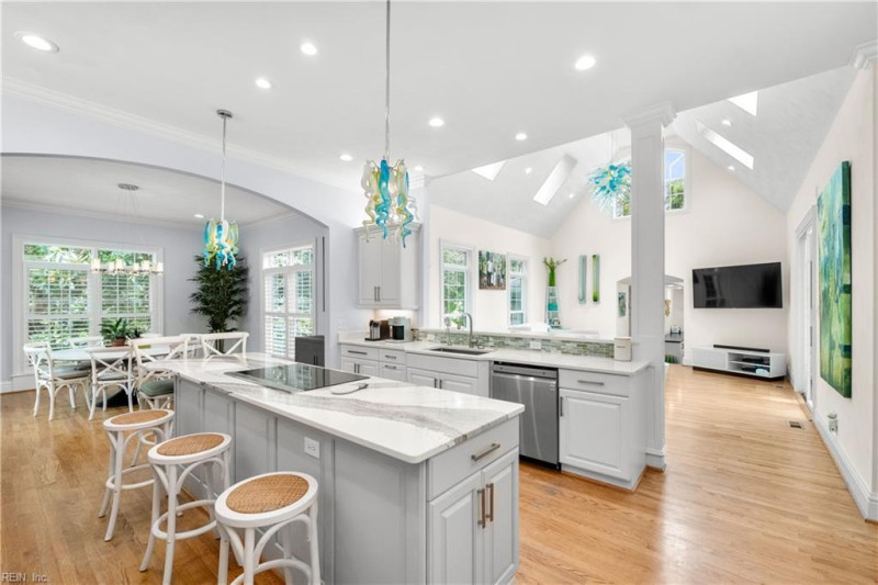 Photo 9 of 50 residential for sale in Virginia Beach virginia
