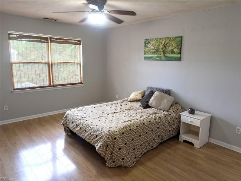 Photo 11 of 29 residential for sale in Chesapeake virginia Photo 11 of 29 residential for sale in Chesapeake virginia