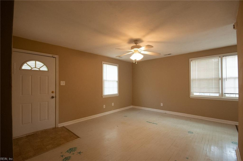 Photo 10 of 18 residential for sale in Chesapeake virginia Photo 10 of 18 residential for sale in Chesapeake virginia