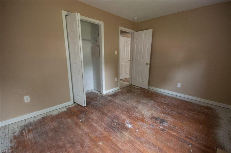 Photo 15 of 18 residential for sale in Chesapeake virginia Photo 15 of 18 residential for sale in Chesapeake virginia