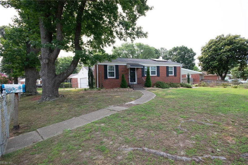 Photo 2 of 18 residential for sale in Chesapeake virginia Photo 2 of 18 residential for sale in Chesapeake virginia