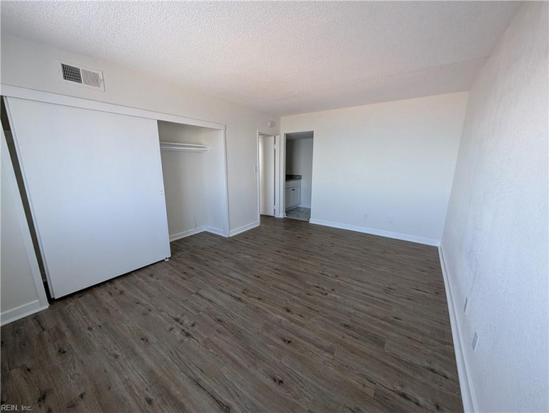 Photo 11 of 15 residential for sale in Virginia Beach virginia