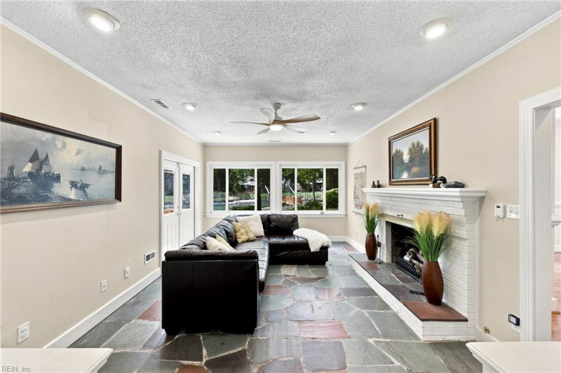 Photo 10 of 50 residential for sale in Norfolk virginia