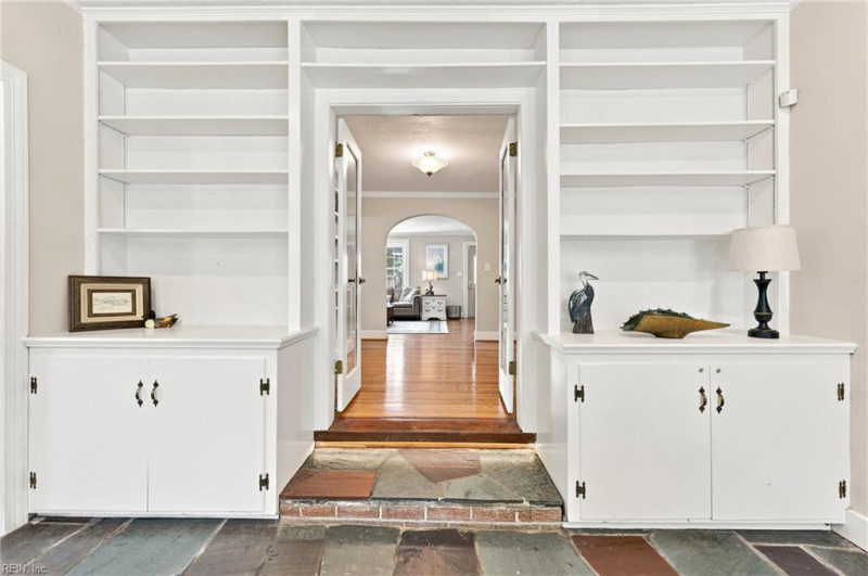 Photo 12 of 50 residential for sale in Norfolk virginia