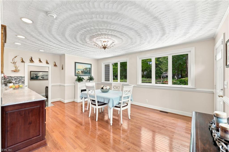 Photo 17 of 50 residential for sale in Norfolk virginia