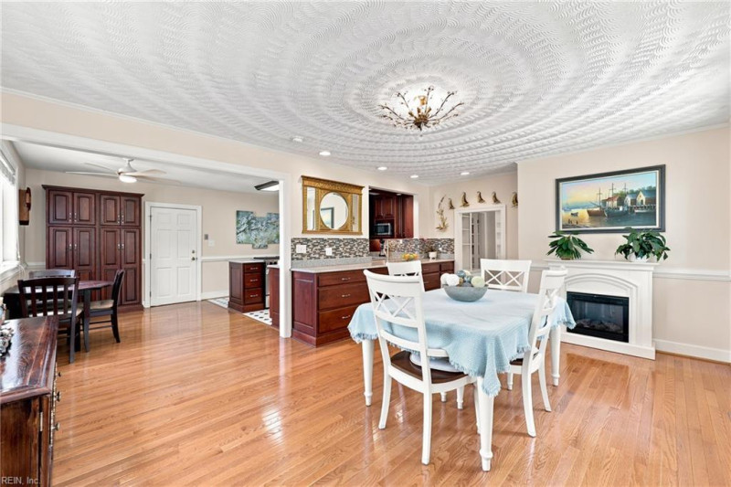 Photo 19 of 50 residential for sale in Norfolk virginia