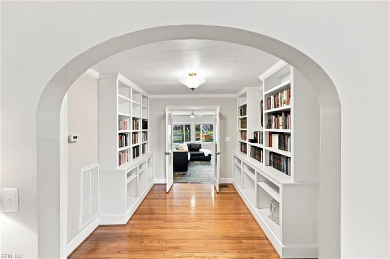 Photo 3 of 50 residential for sale in Norfolk virginia