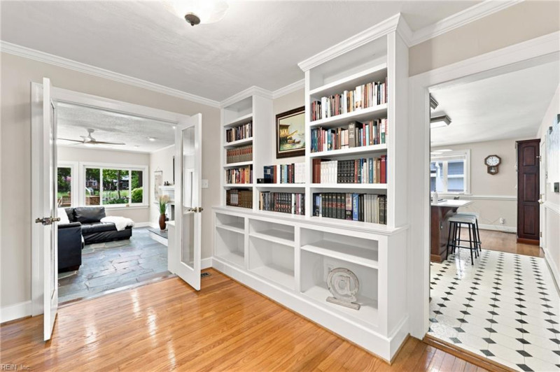 Photo 8 of 50 residential for sale in Norfolk virginia
