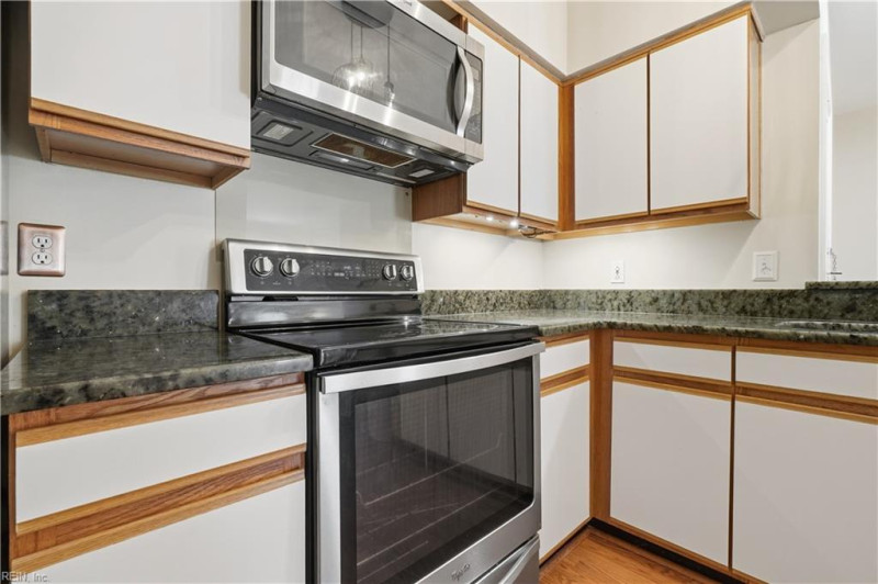 Photo 12 of 25 residential for sale in Norfolk virginia