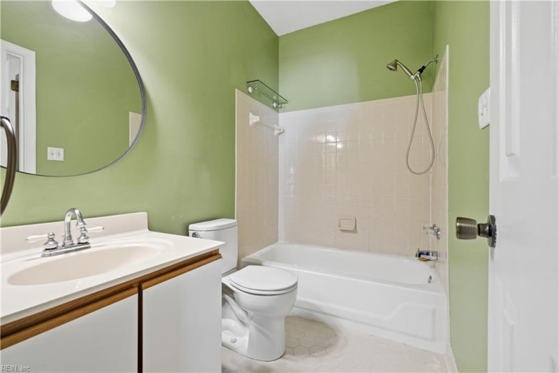 Photo 17 of 25 residential for sale in Norfolk virginia