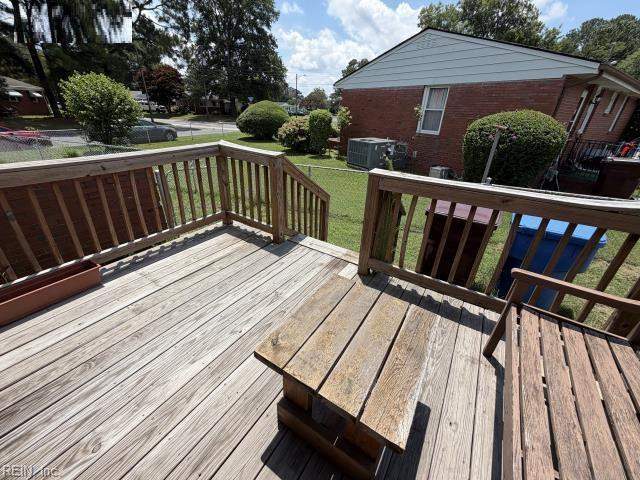 Photo 33 of 46 residential for sale in Chesapeake virginia Photo 33 of 46 residential for sale in Chesapeake virginia