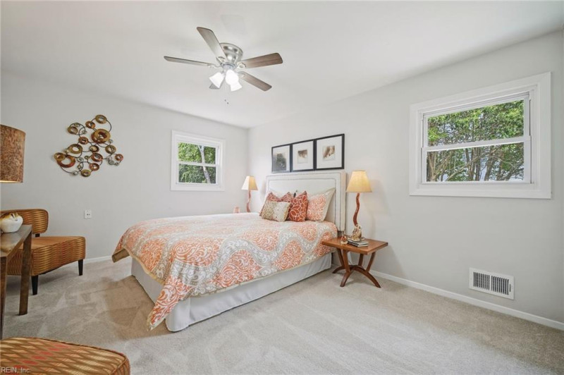 Photo 17 of 44 residential for sale in Norfolk virginia