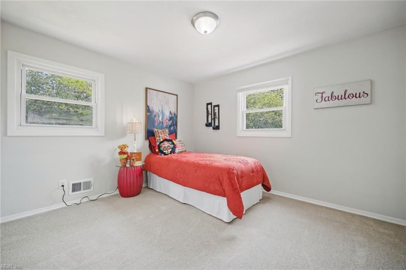 Photo 20 of 44 residential for sale in Norfolk virginia