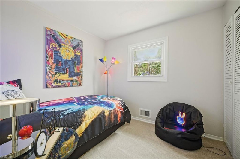 Photo 23 of 44 residential for sale in Norfolk virginia