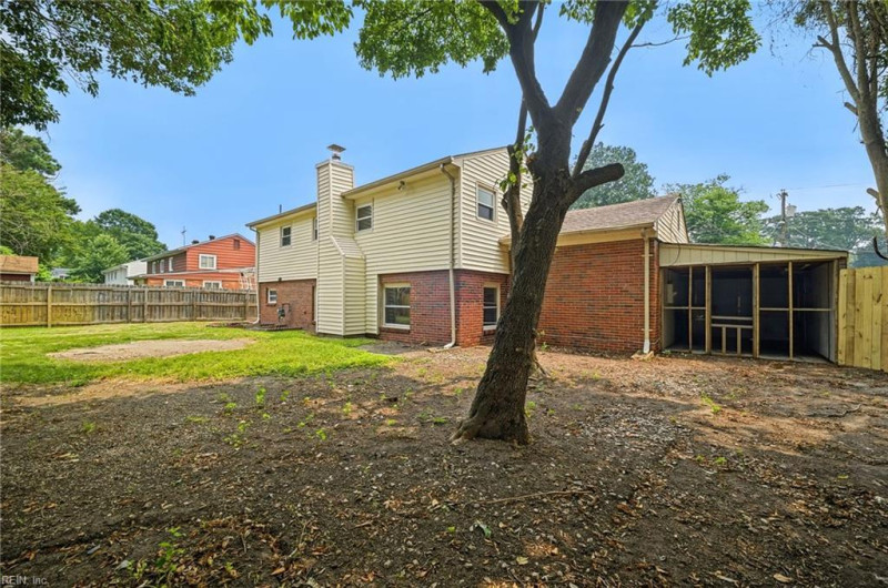 Photo 31 of 44 residential for sale in Norfolk virginia