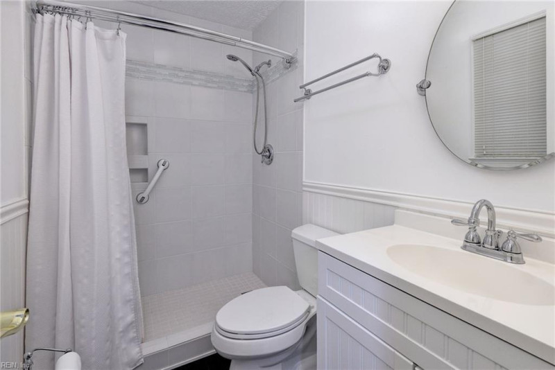Photo 19 of 30 residential for sale in Hampton virginia