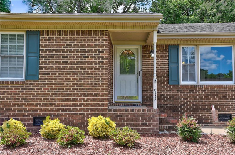 Photo 2 of 45 residential for sale in Virginia Beach virginia