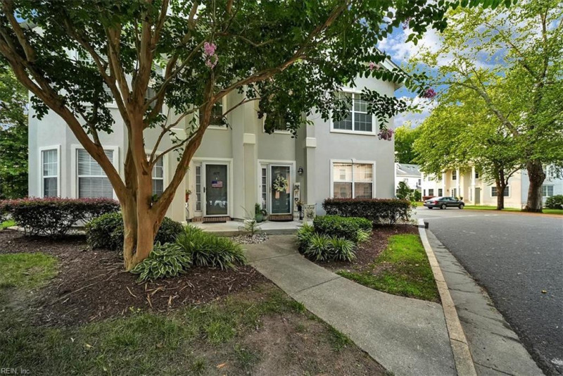 Photo 1 of 39 residential for sale in Chesapeake virginia
