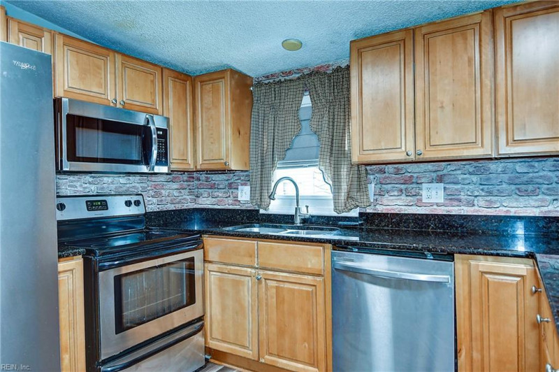 Photo 20 of 36 residential for sale in Suffolk virginia Photo 20 of 36 residential for sale in Suffolk virginia