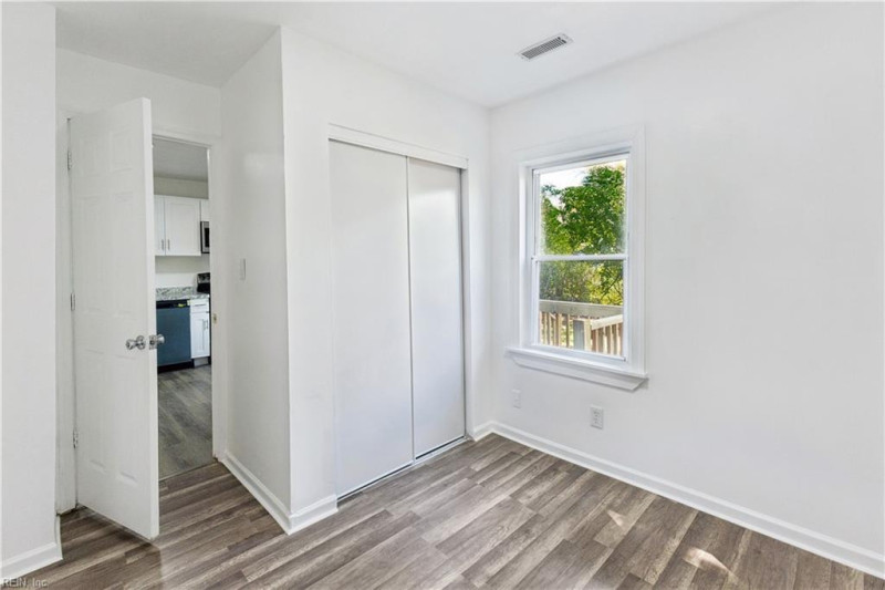 Photo 21 of 28 residential for sale in Norfolk virginia