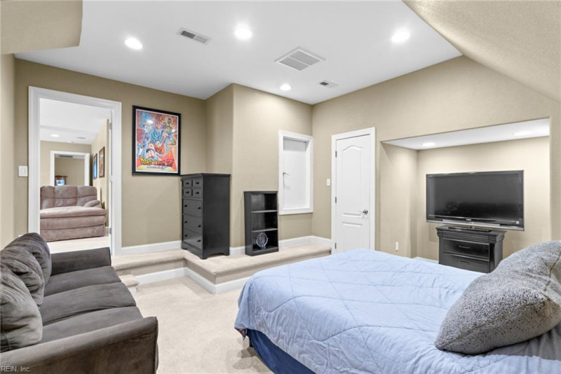 Photo 34 of 50 residential for sale in Virginia Beach virginia