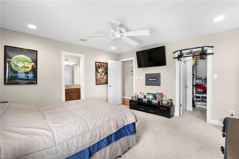 Photo 38 of 50 residential for sale in Virginia Beach virginia
