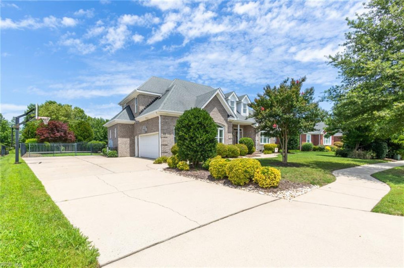 Photo 4 of 50 residential for sale in Virginia Beach virginia