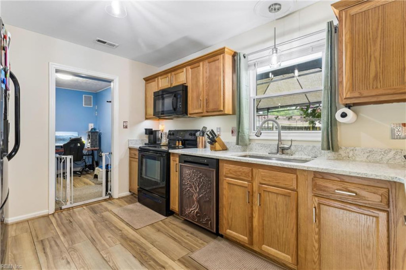 Photo 20 of 50 residential for sale in Newport News virginia