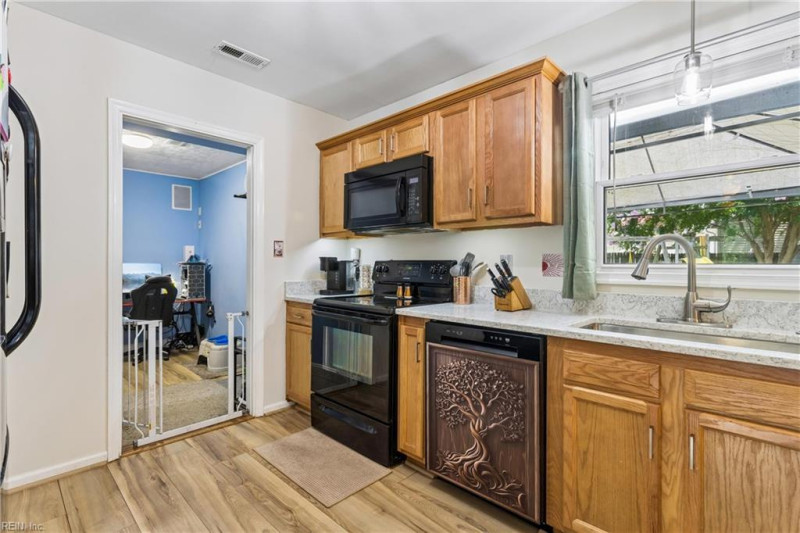 Photo 21 of 50 residential for sale in Newport News virginia