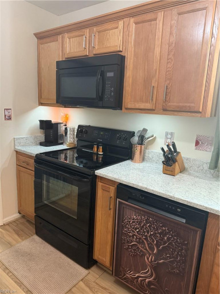 Photo 4 of 10 residential for sale in Newport News virginia