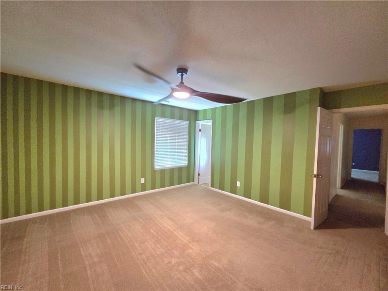 Photo 11 of 29 residential for sale in Virginia Beach virginia