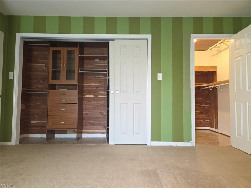 Photo 14 of 29 residential for sale in Virginia Beach virginia