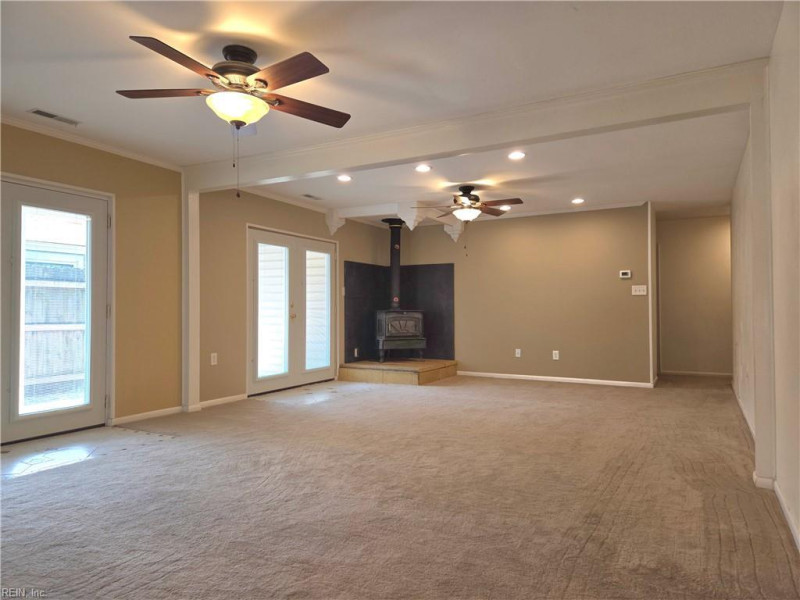 Photo 2 of 29 residential for sale in Virginia Beach virginia