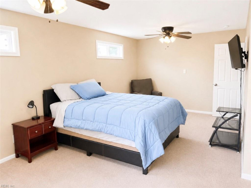 Photo 17 of 31 residential for sale in Virginia Beach virginia