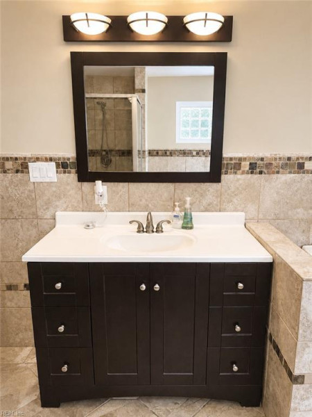 Photo 18 of 31 residential for sale in Virginia Beach virginia