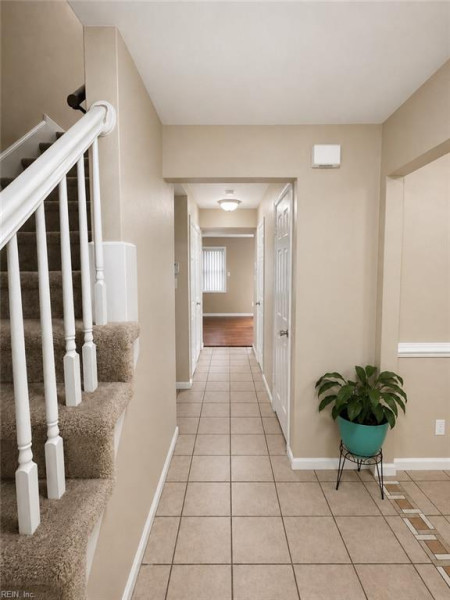 Photo 3 of 31 residential for sale in Virginia Beach virginia