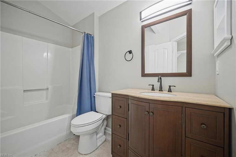 Photo 17 of 20 residential for sale in Chesapeake virginia Photo 17 of 20 residential for sale in Chesapeake virginia