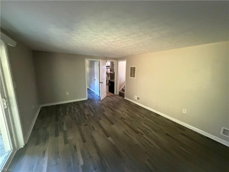 Photo 12 of 45 residential for sale in Virginia Beach virginia