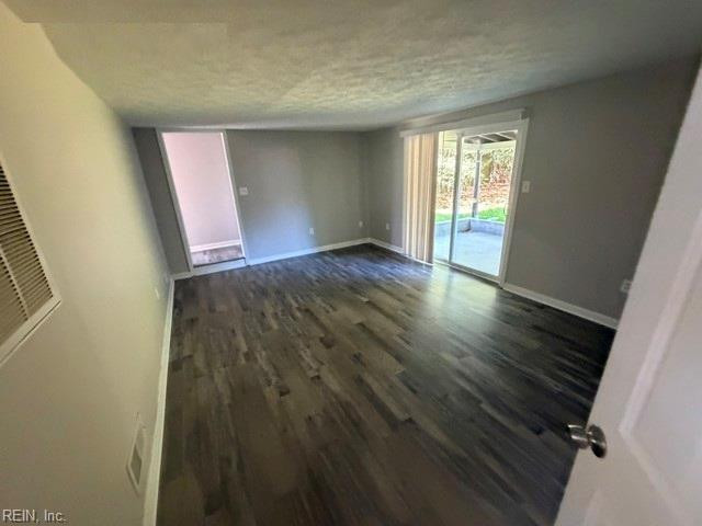 Photo 13 of 45 residential for sale in Virginia Beach virginia