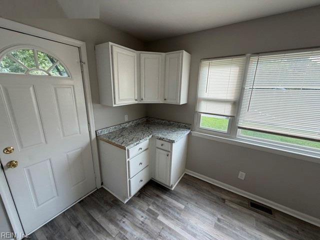 Photo 9 of 45 residential for sale in Virginia Beach virginia