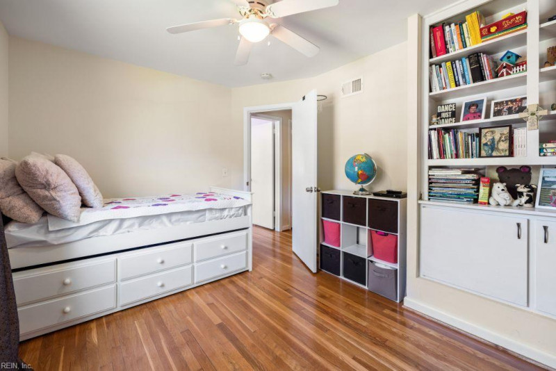 Photo 27 of 50 residential for sale in Virginia Beach virginia